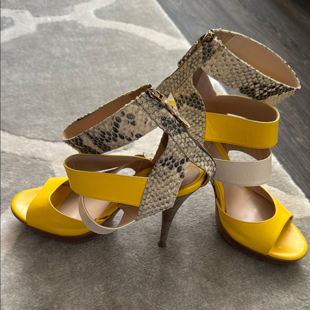 Fendi Yellow and Snake Print Strappy Heels 38.5